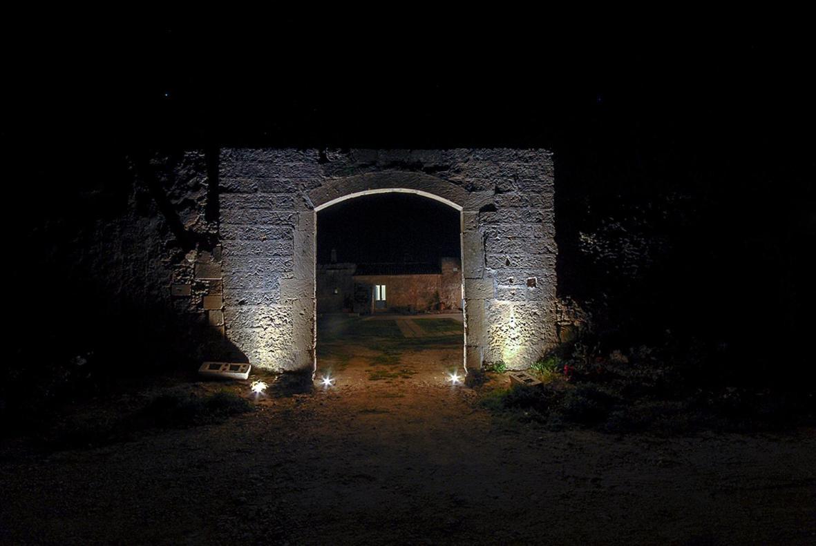 מלנדוניו Masseria Berzario מראה חיצוני תמונה